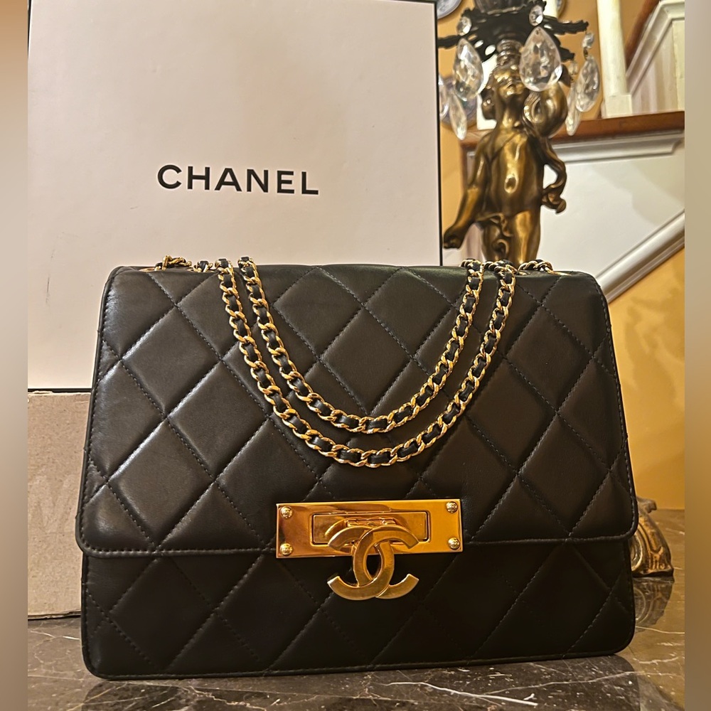 ‼️SOLD‼️Authentic Chanel Golden Class flap